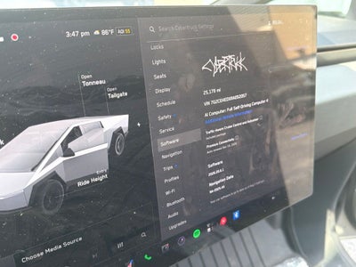 2024 Tesla Cybertruck Base