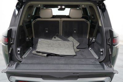 2023 Rivian R1S Adventure