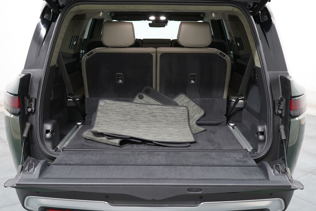 2023 Rivian R1S Adventure