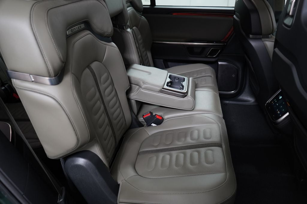 2023 Rivian R1S Adventure