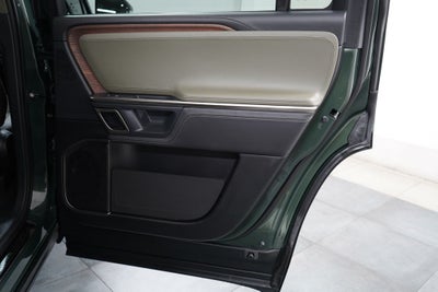 2023 Rivian R1S Adventure