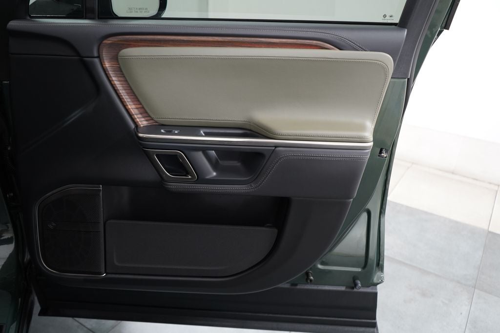 2023 Rivian R1S Adventure