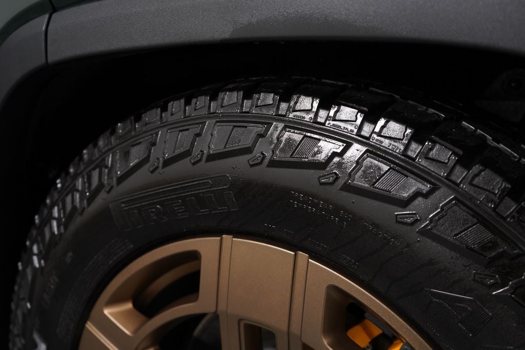 2023 Rivian R1S Adventure