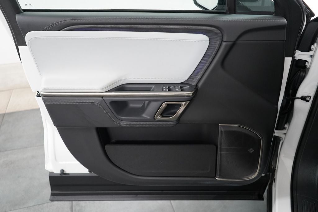 2023 Rivian R1S Adventure