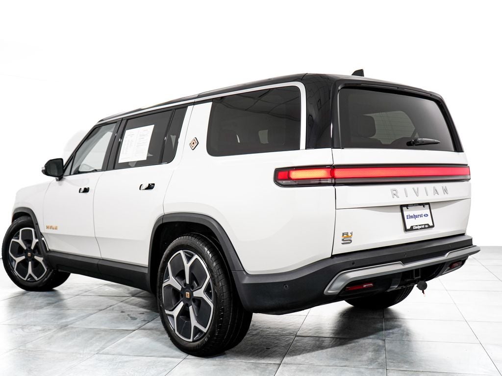 2023 Rivian R1S Adventure
