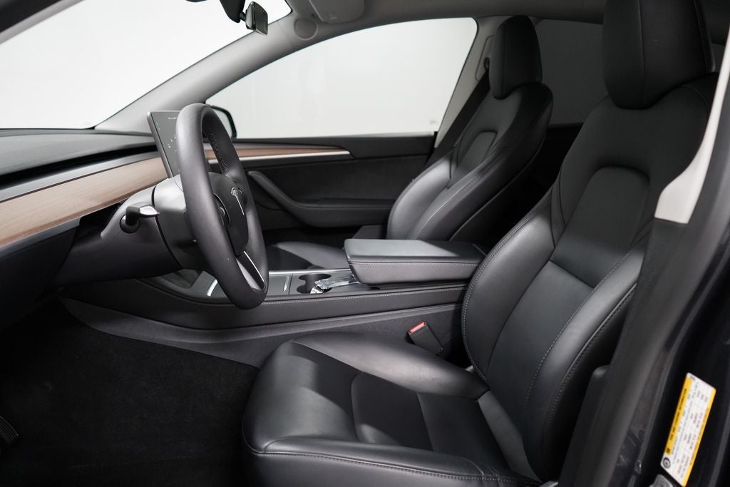 2025 Tesla Model Y Long Range