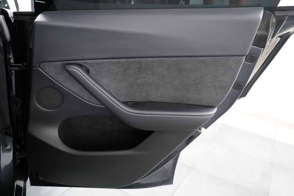 2025 Tesla Model Y Long Range