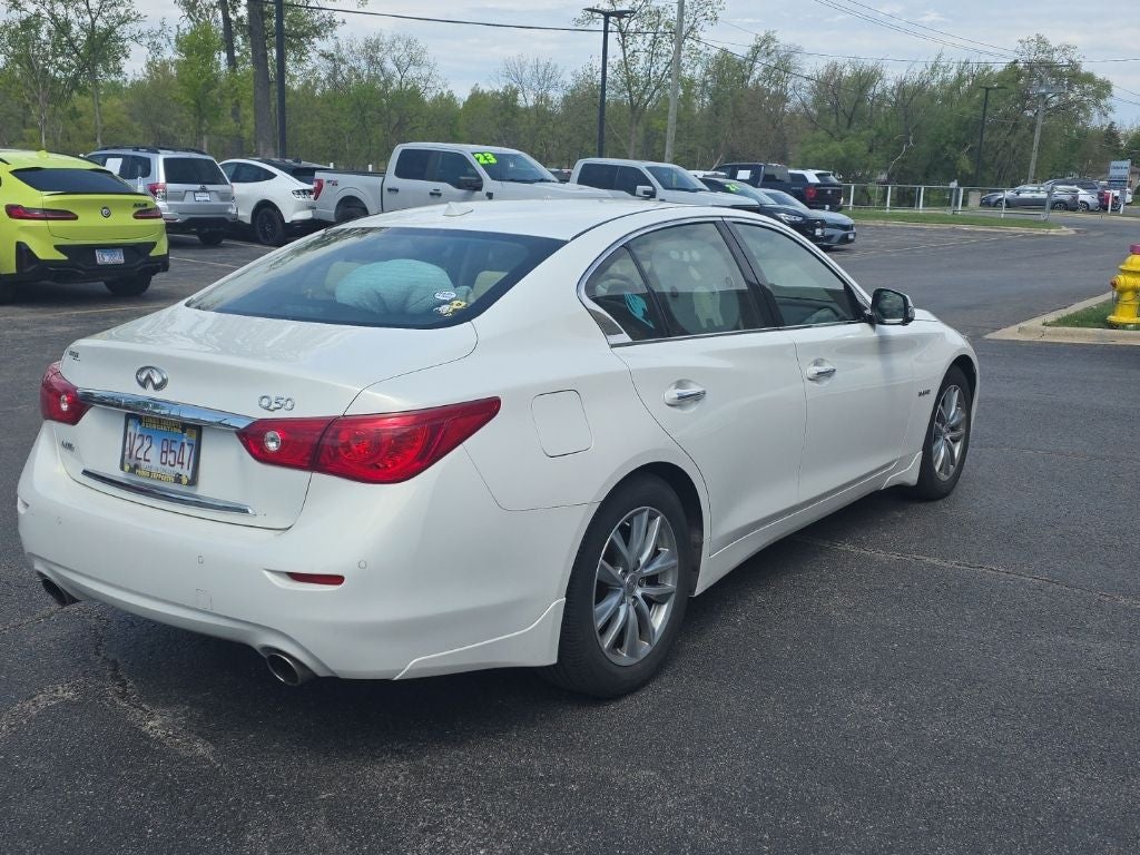 2015 INFINITI Q50 Hybrid Premium