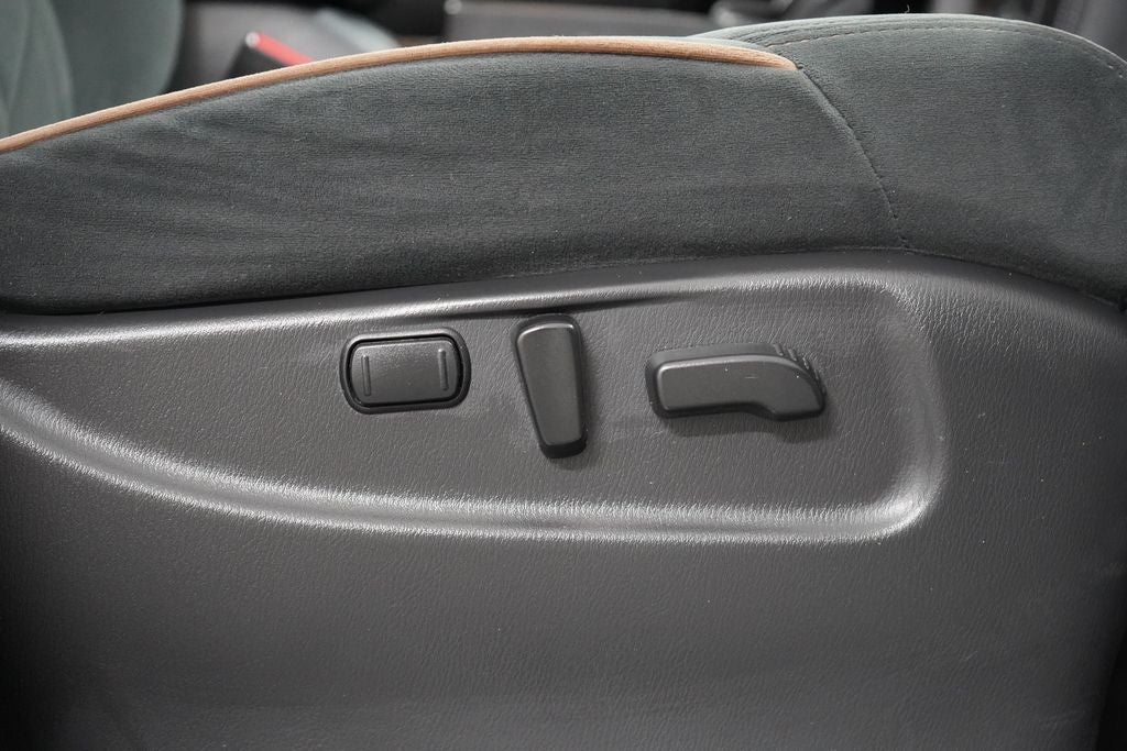 2017 Nissan Armada SV
