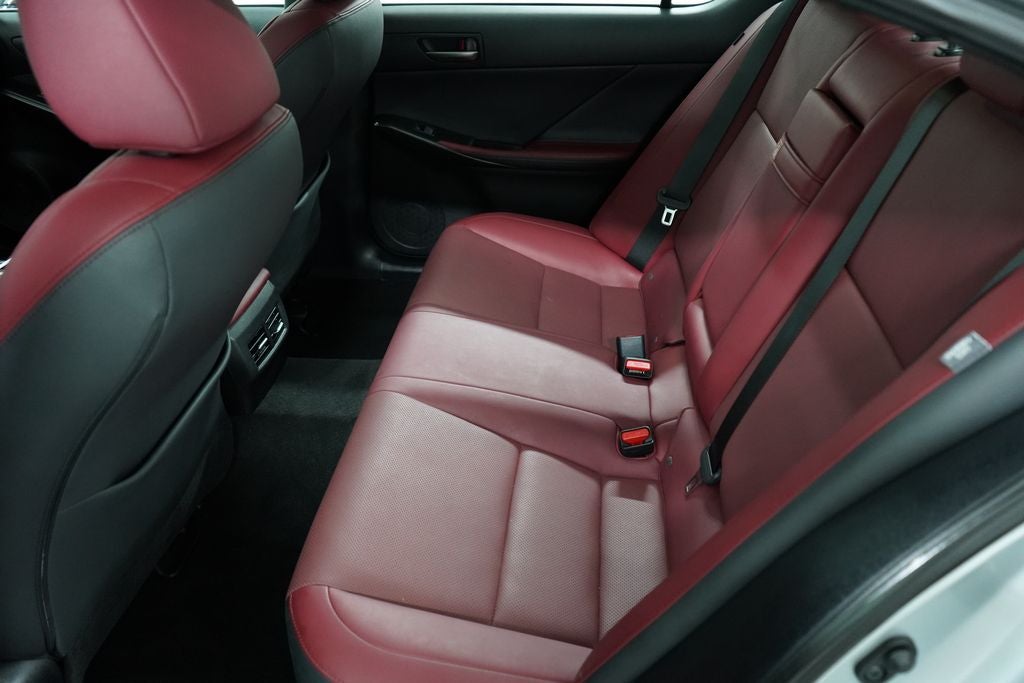 2024 Lexus IS 300