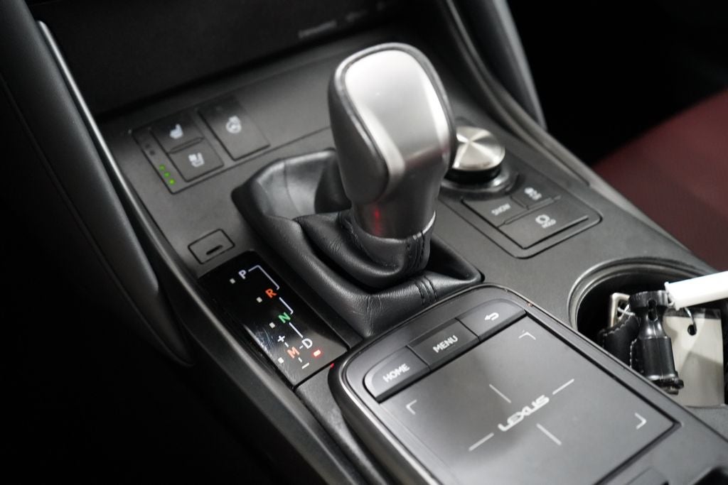 2024 Lexus IS 300
