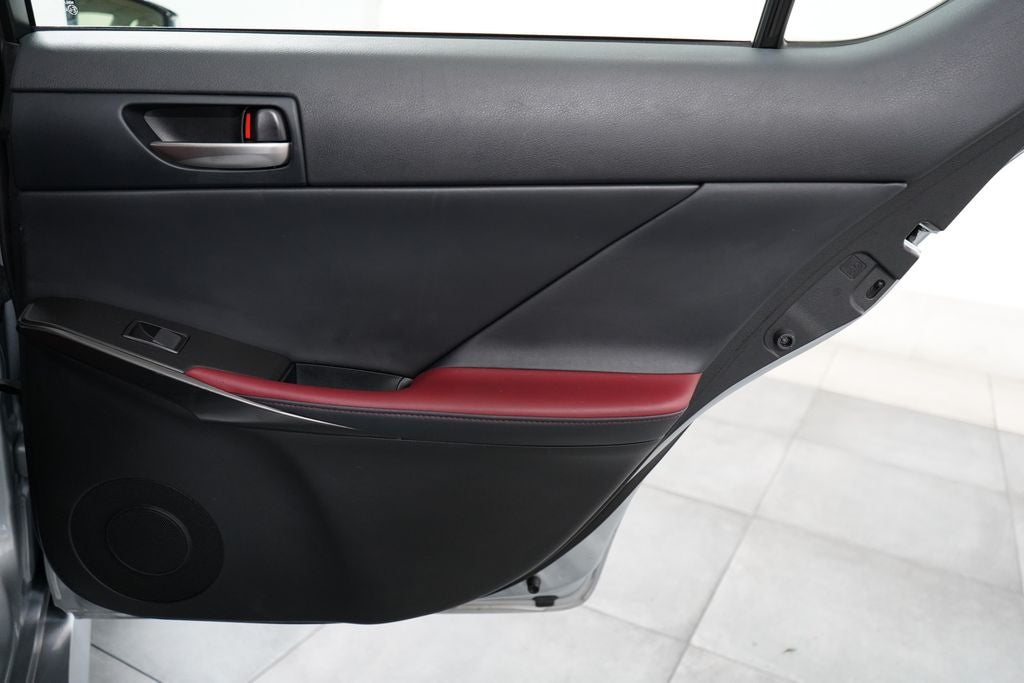 2024 Lexus IS 300