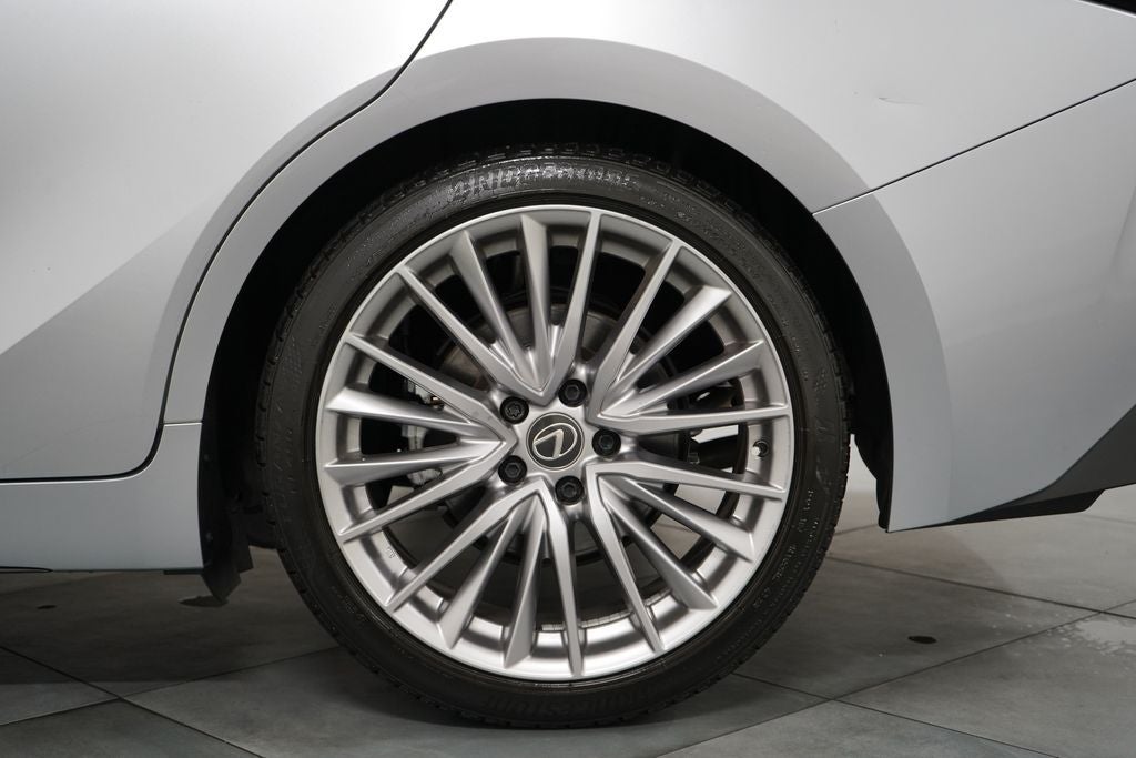 2024 Lexus IS 300