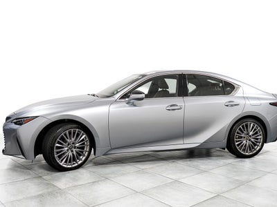 2024 Lexus IS 300