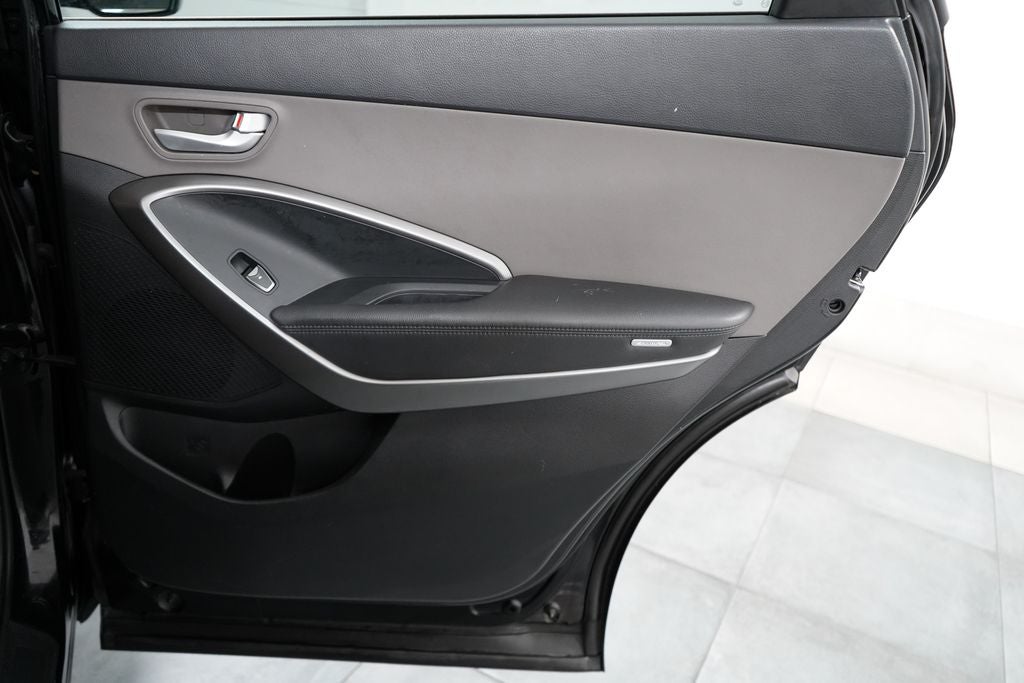 2017 Hyundai Santa Fe SE