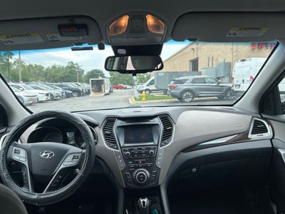 2017 Hyundai Santa Fe SE