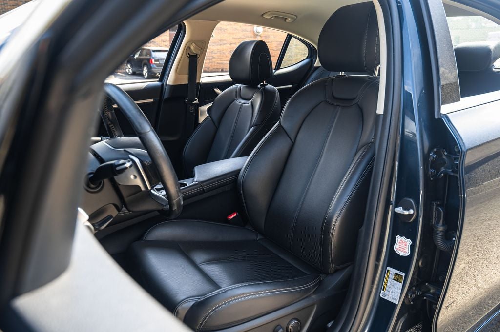 2023 Genesis G70 2.0T