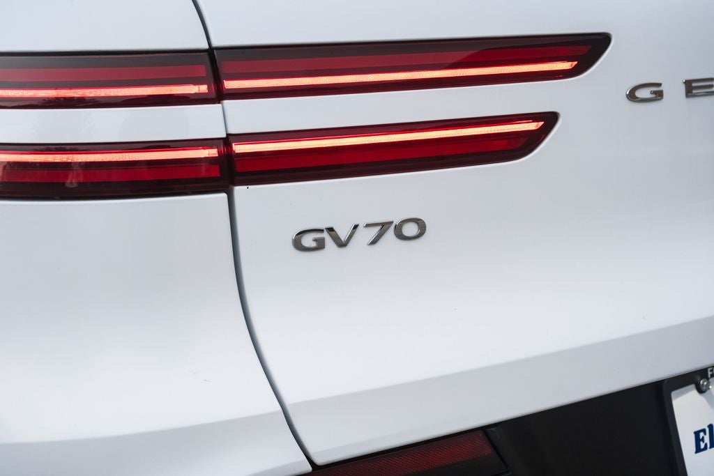 2025 Genesis GV70 2.5T