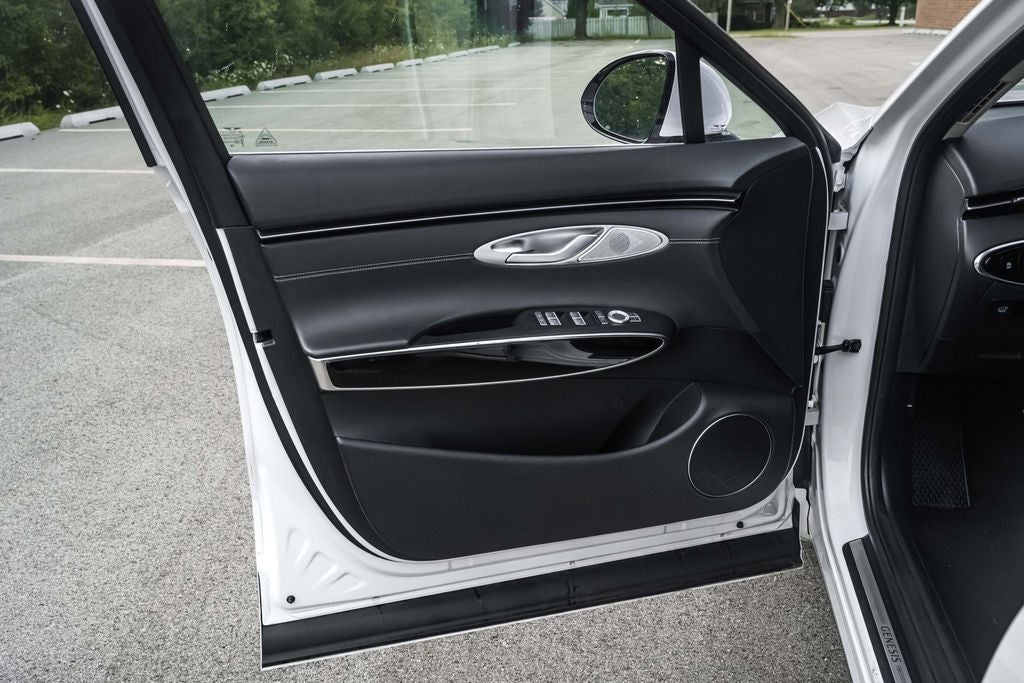 2025 Genesis GV70 2.5T