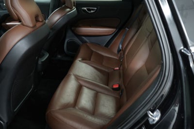 2019 Volvo XC60 T5 Momentum