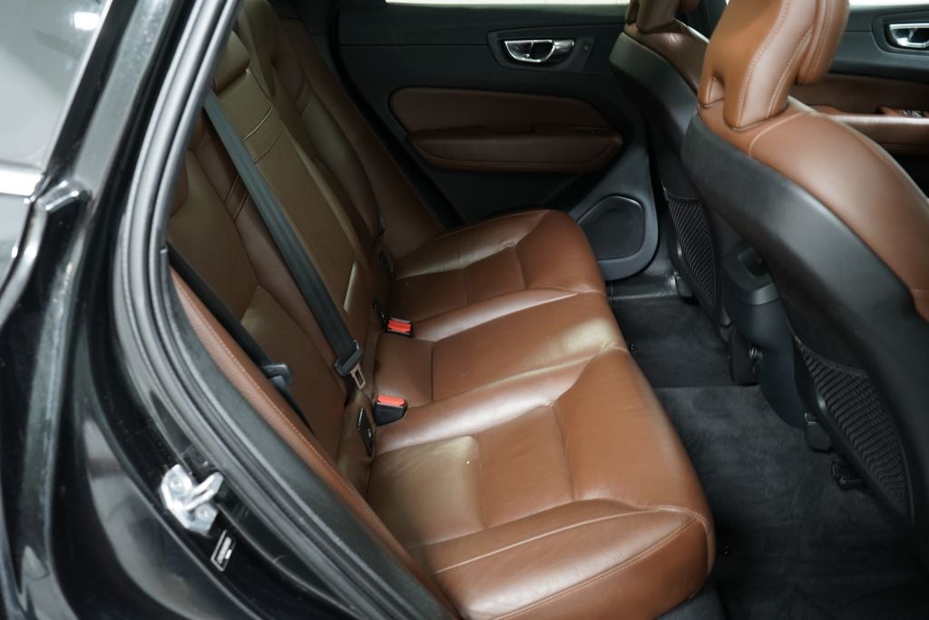 2019 Volvo XC60 T5 Momentum