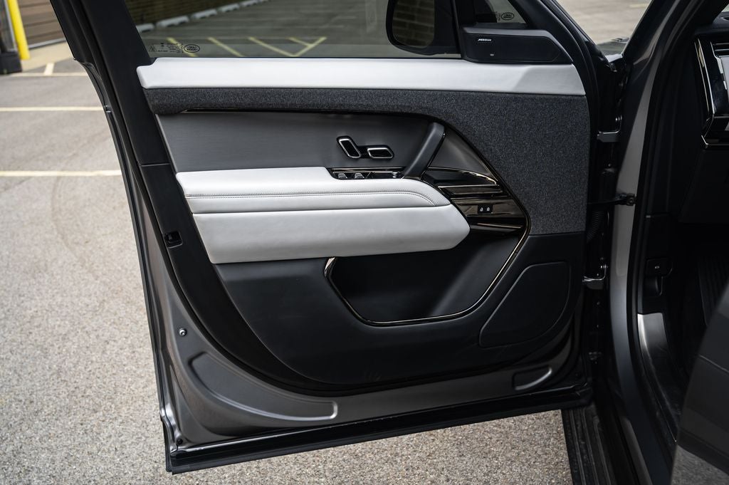 2024 Land Rover Range Rover Sport SE