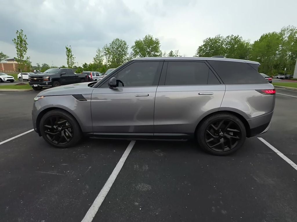 2024 Land Rover Range Rover Sport SE