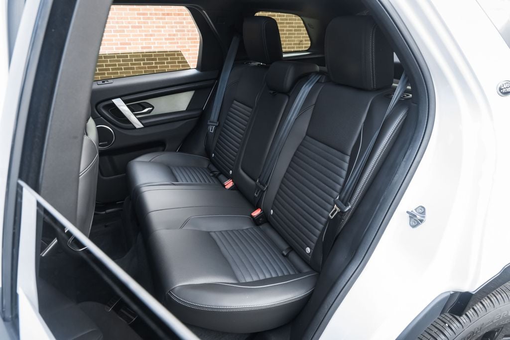 2025 Land Rover Discovery Sport SE