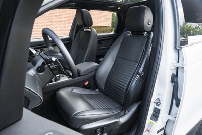 2025 Land Rover Discovery Sport SE