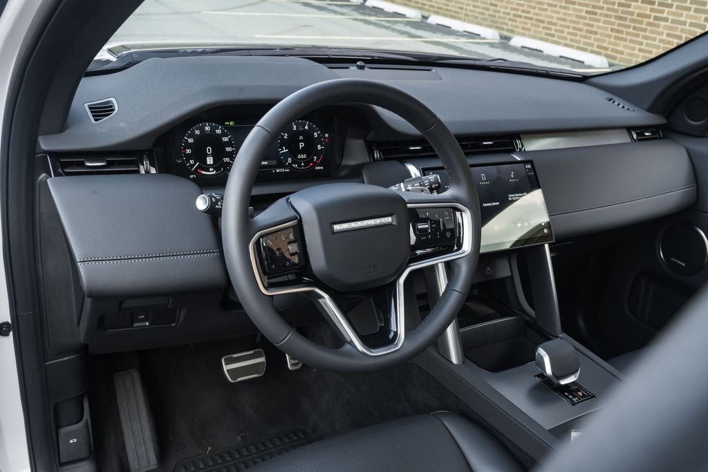 2025 Land Rover Discovery Sport SE