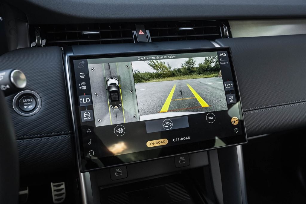 2025 Land Rover Discovery Sport SE