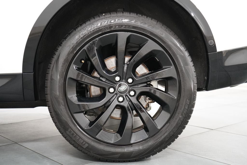 2025 Land Rover Discovery Sport SE