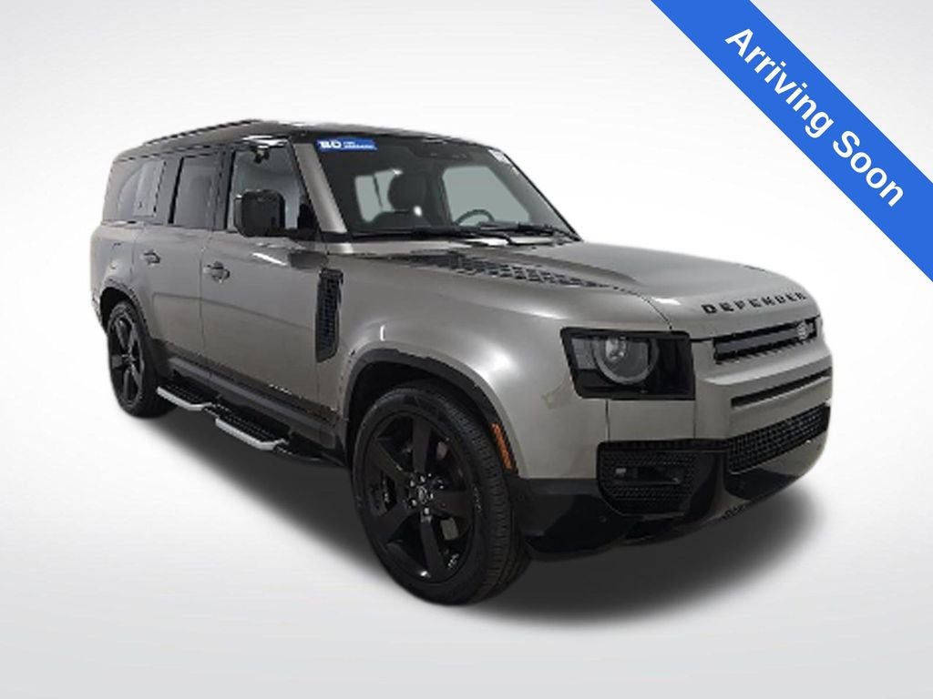 2024 Land Rover Defender 130 X-Dynamic SE P400's photo