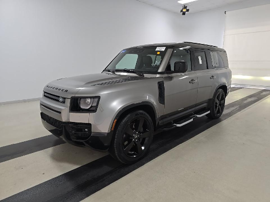 2024 Land Rover Defender 130 X-Dynamic SE