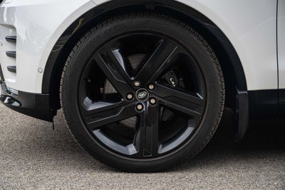2023 Land Rover Discovery Metropolitan Edition