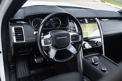 2023 Land Rover Discovery Metropolitan Edition
