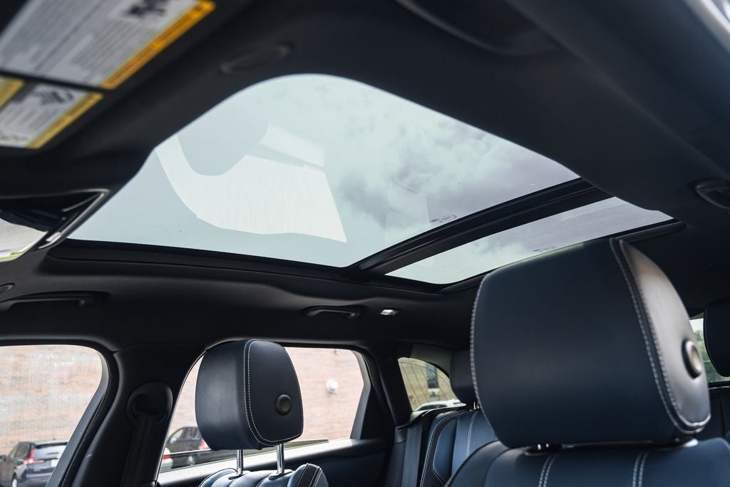 2023 Land Rover Range Rover Velar R-Dynamic S MHEV