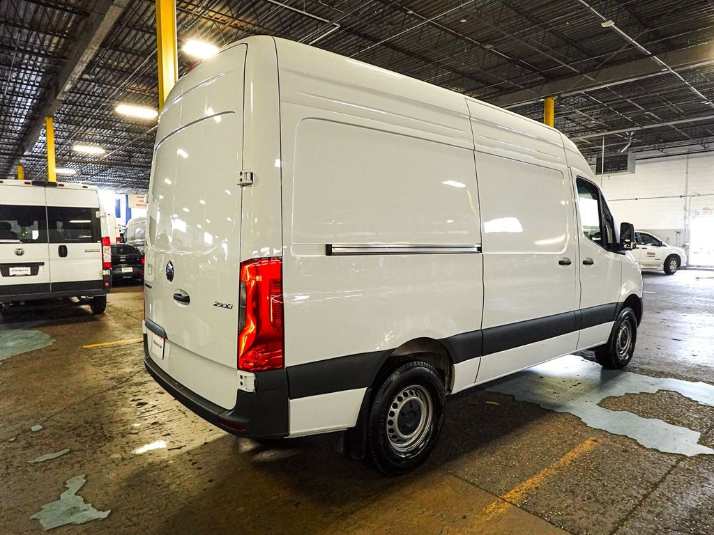 2024 Mercedes-Benz Sprinter 2500 Crew 144 WB