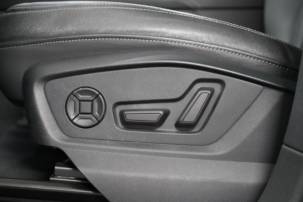 2023 Audi Q8 55 Premium Plus quattro