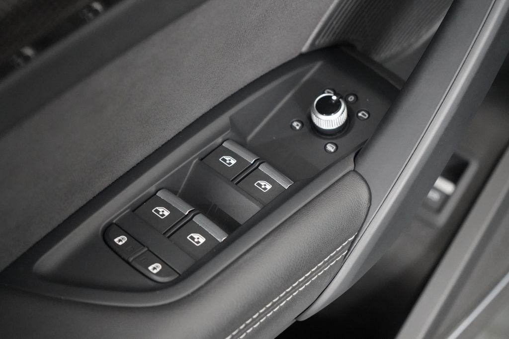 2023 Audi SQ5 Prestige quattro