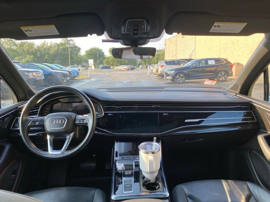 2022 Audi Q7 45 Premium Plus quattro