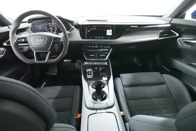2024 Audi e-tron GT Premium Plus quattro