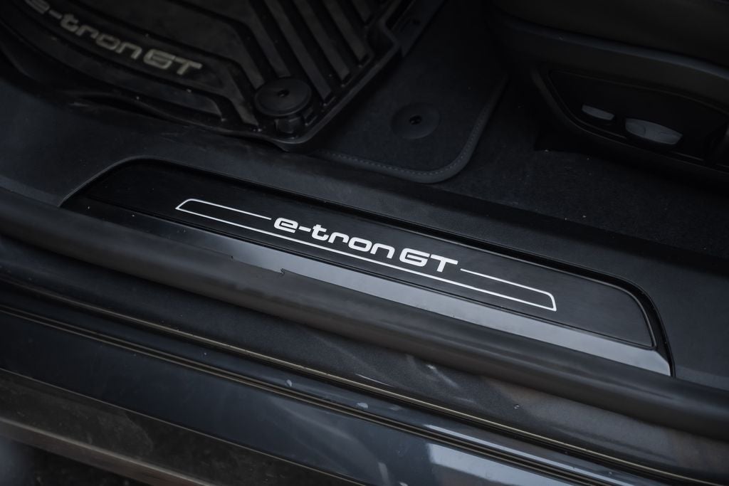 2024 Audi e-tron GT Premium Plus quattro