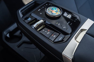 2025 BMW iX xDrive50