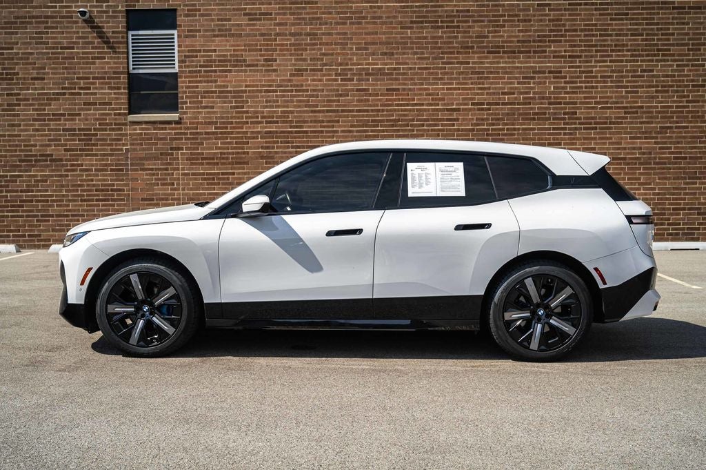 2025 BMW iX xDrive50