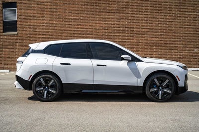 2025 BMW iX xDrive50