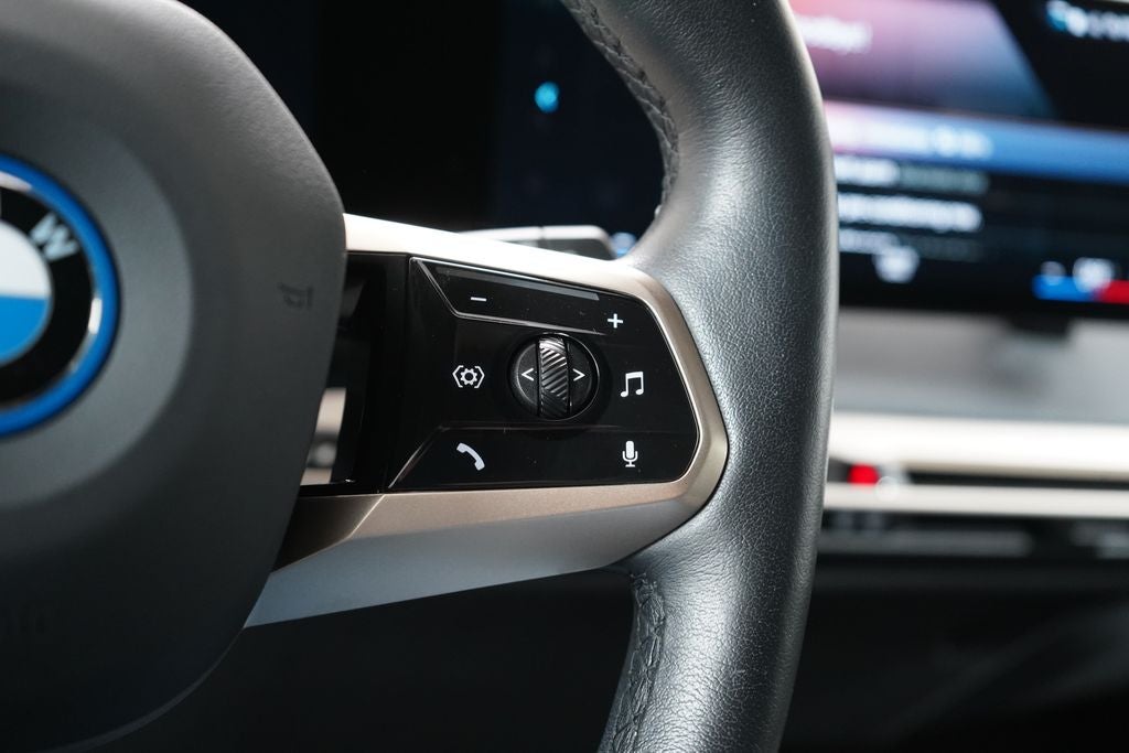 2023 BMW iX M60