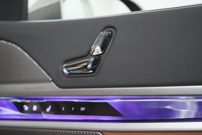2023 BMW 7 Series 760i xDrive