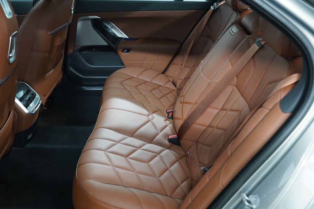 2023 BMW 7 Series 760i xDrive