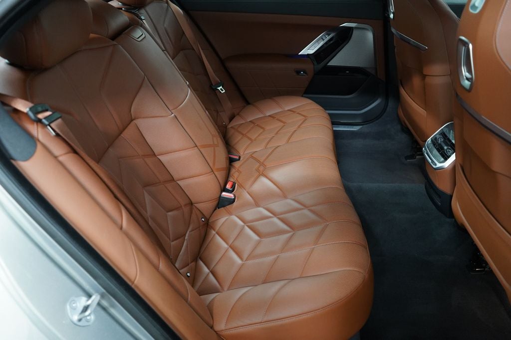 2023 BMW 7 Series 760i xDrive